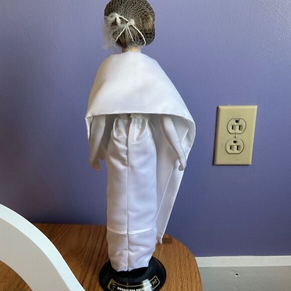 Franklin Mint Jackie Portrait Doll - Picture 6 of 8